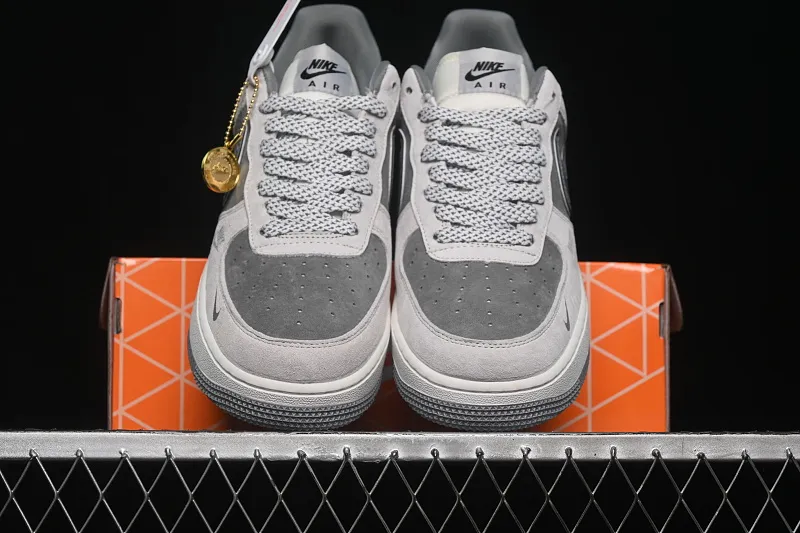 All categories Nk Air Force 1 Air Force series Nk Air Force 1 Low Air Force low-top Nike Air Force 1'07 Low joint model Air Force 1 low-top casual sneakers WY0655-102